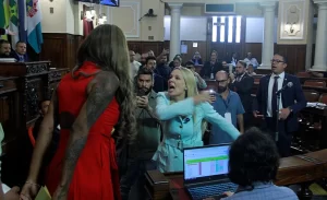 Título de cidadã honorária a Ludmilla causa confusão na Câmara de Niterói