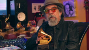 Produtor Moogie Canazio morre aos 70 anos e gera comoção