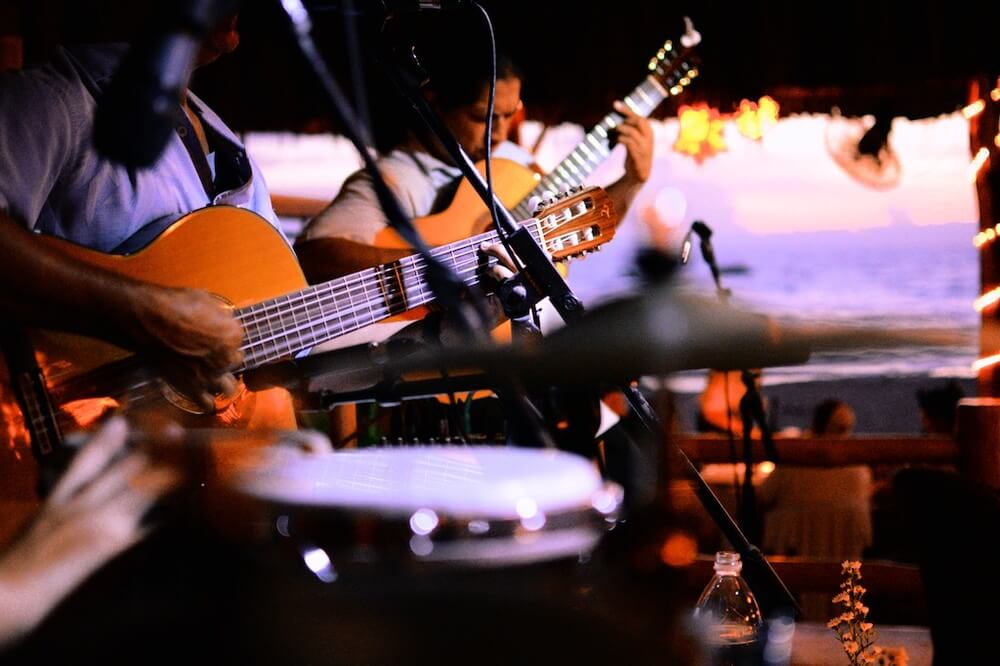Música ao Vivo e Banda para Casamento: Como Transformar Sua Festa em um Evento Inesquecível