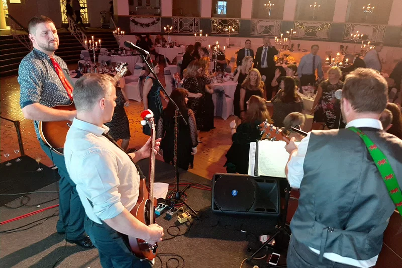 Banda-para-Festa-Corporativa-Orçamento-Rápido em-Até-1-Hora-para-Seu-Evento