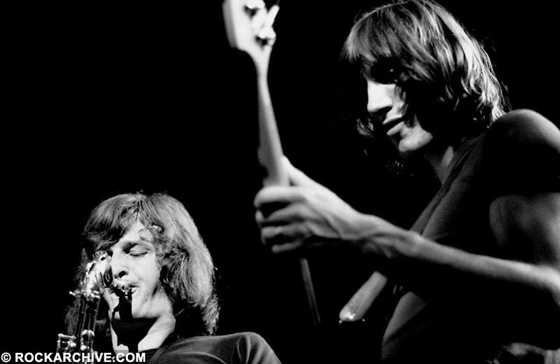 Morre Dick Parry, saxofonista que marcou clássicos do Pink Floyd