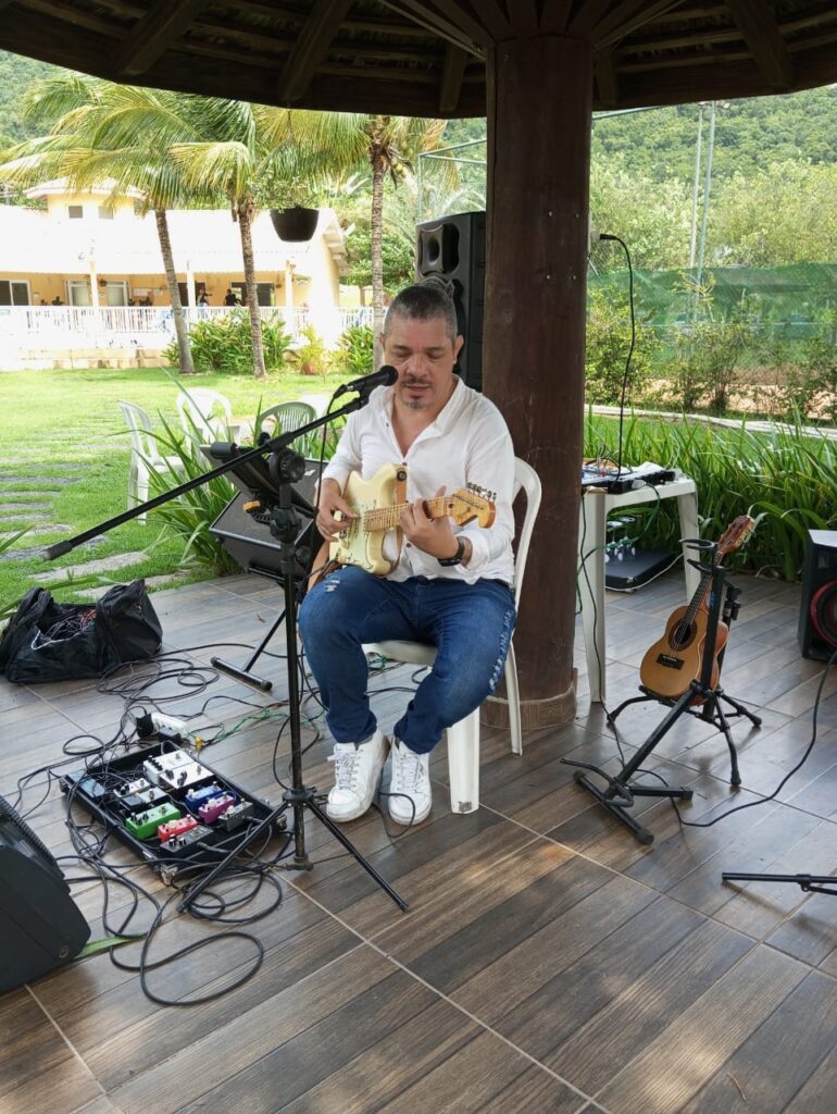 Cantor Voz e Violão em Niterói