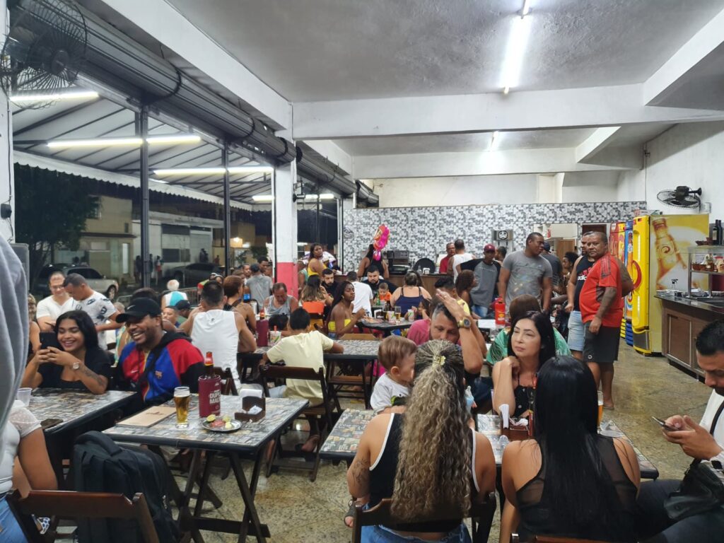 Cantor Voz e Violão no Maracanã