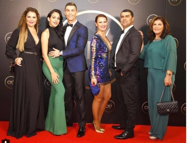 Cristiano Ronaldo é fã de Luan Santana e já presenteou cantor com relógio de quase meio milhão de reais