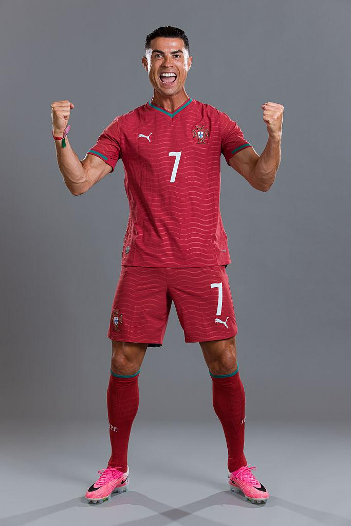 Cristiano Ronaldo é fã de Luan Santana e já presenteou cantor com relógio de quase meio milhão de reais