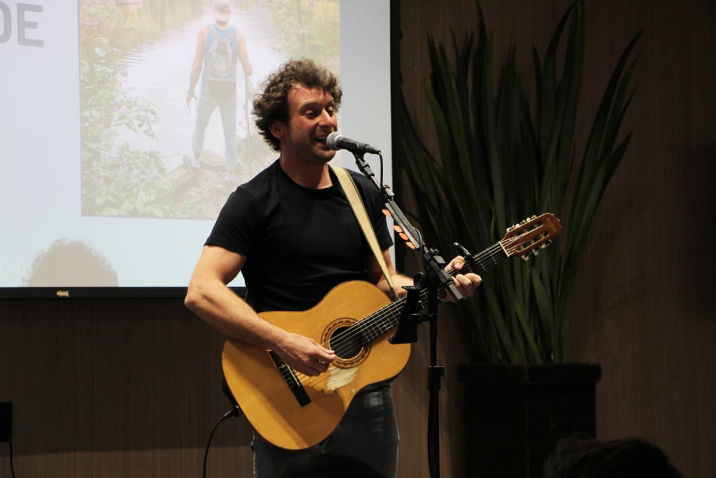 Cantor Voz e Violão na Barra da Tijuca RJ