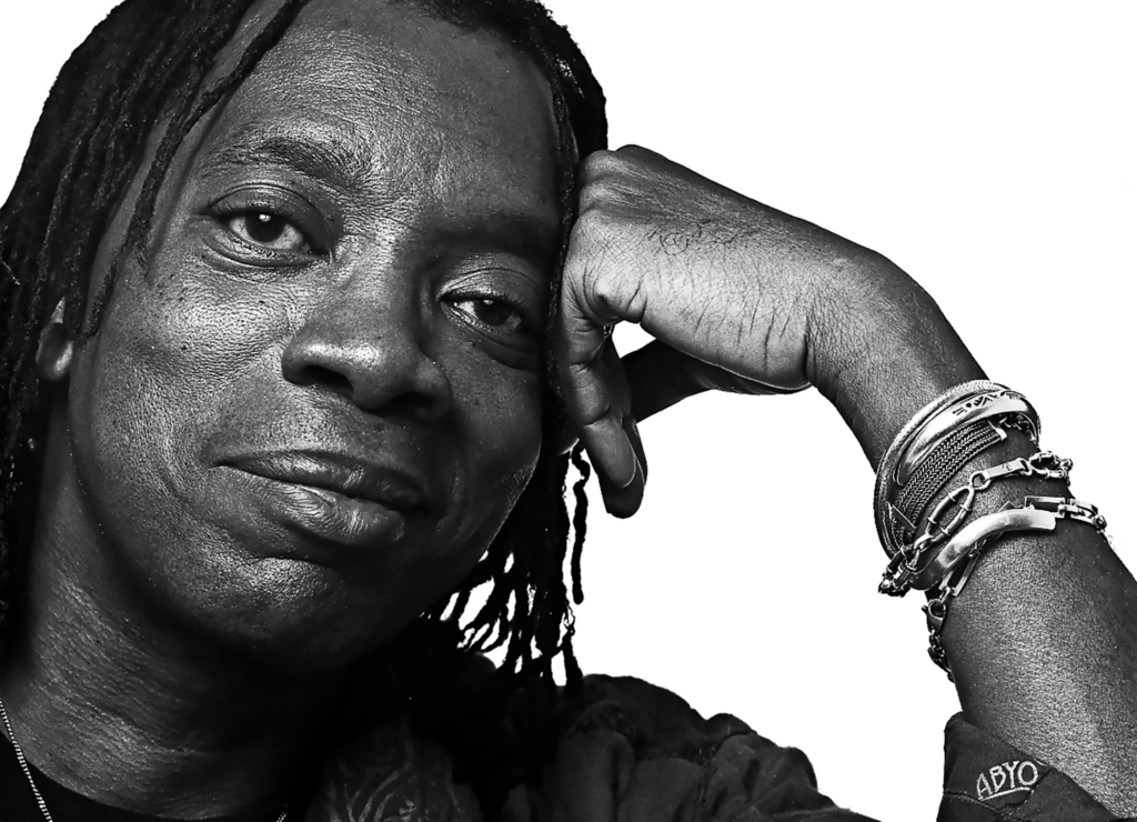 Milton Nascimento vence ação e recupera direitos sobre a música "Travessia"